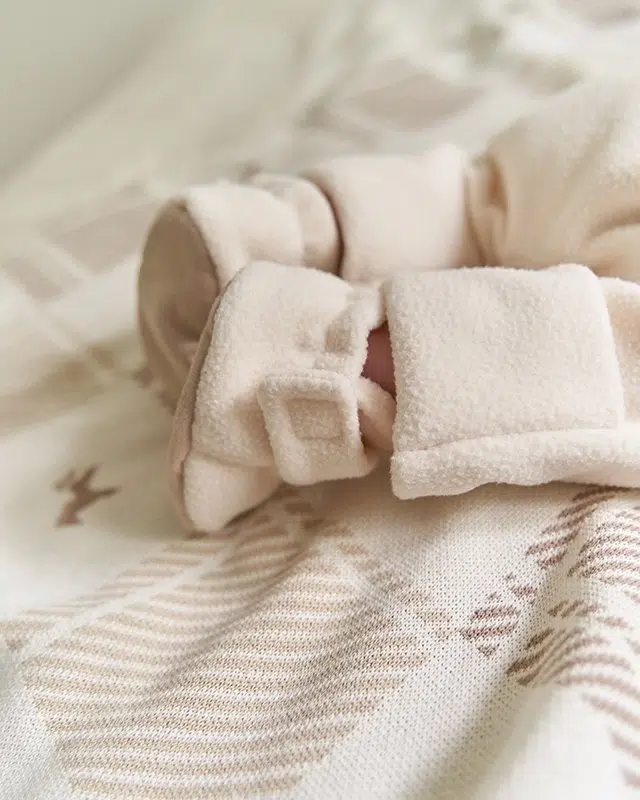 2 (12) Пинетки детские Loomknits Молочный (10-11 см, 3-6 мес) 2