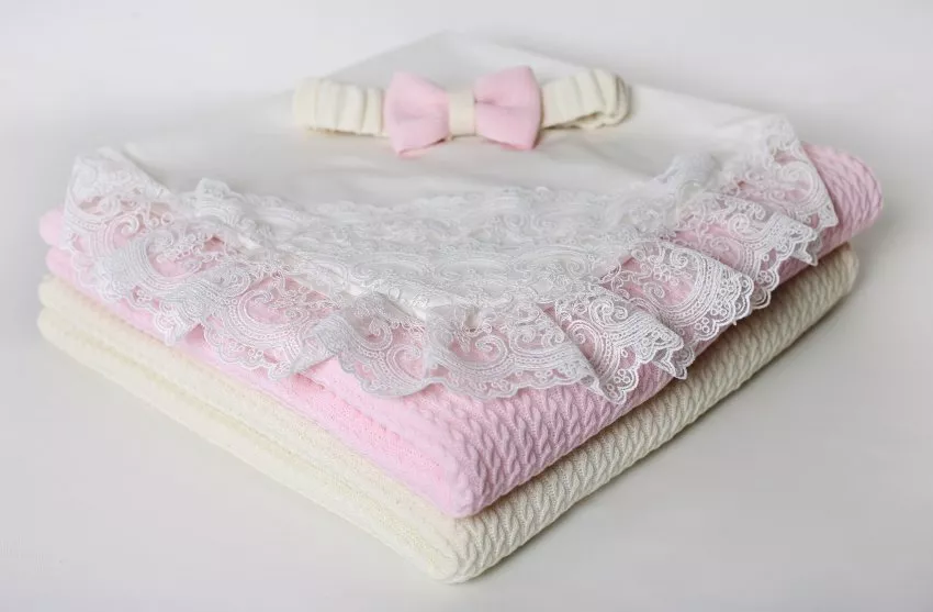 Пеленка с кружевным уголком Lappetti 2