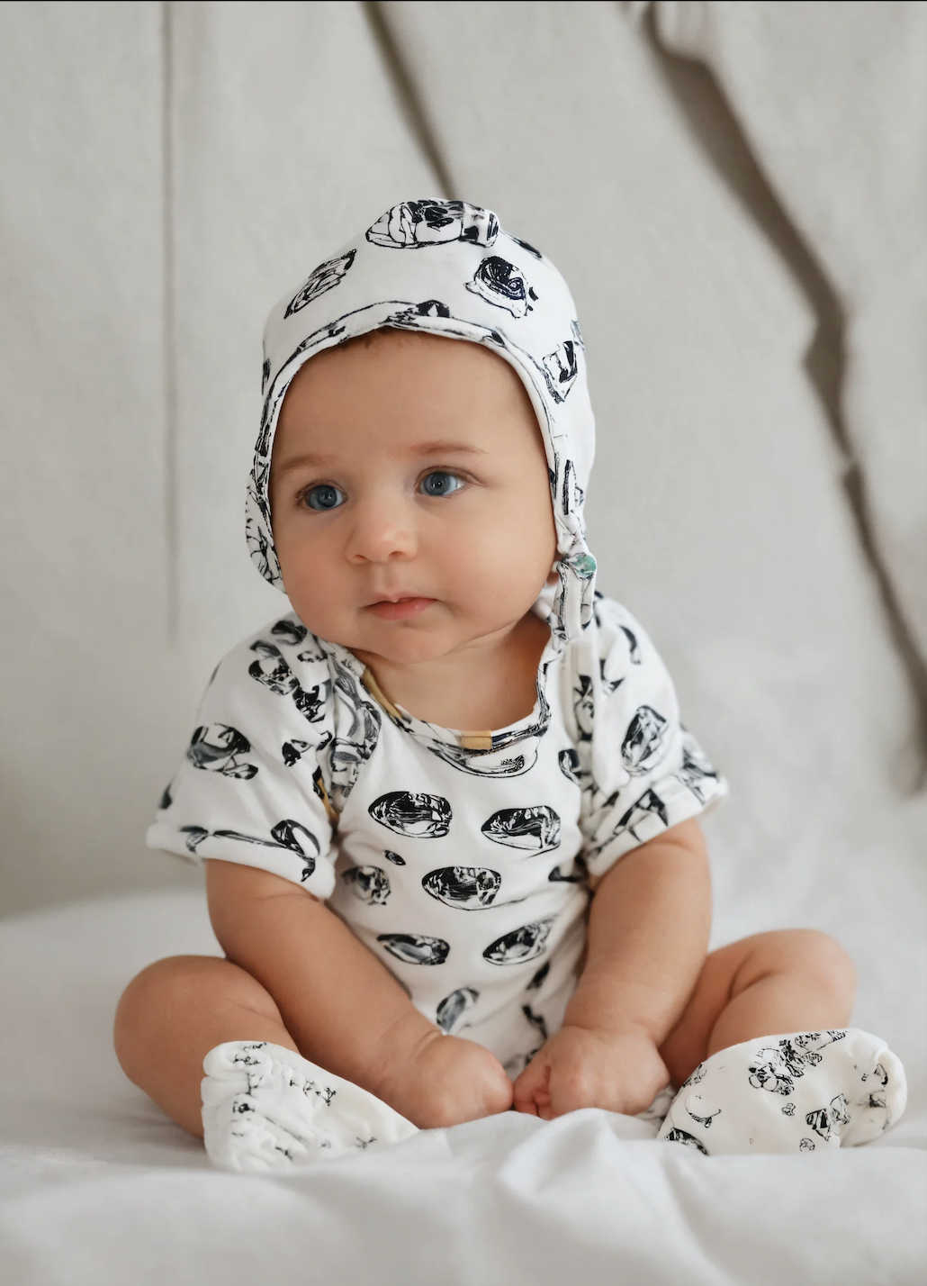 Как выбрать боди для детей, одежду для новорожденных: виды и особенности 1