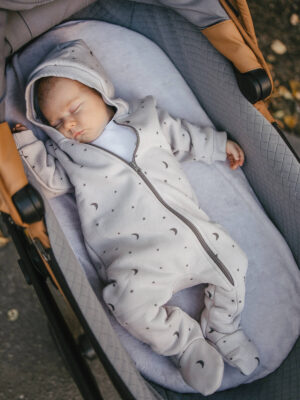 Утеплённый комбинезон с капюшоном Mjolk White Sand Moons с закрытой ножкой 12