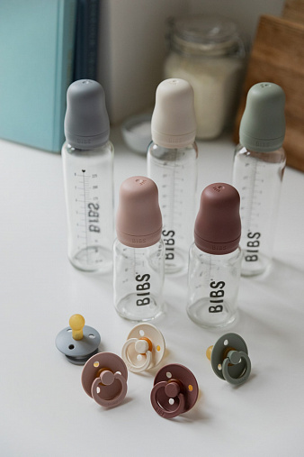 Набор аксессуаров для бутылочки с латексной соской BIBS Bottle Kit 5