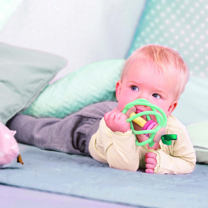 Игрушка-погремушка Hape "Яблоко" 3