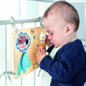 Игрушка Hape развивающая для новорожденных "Друзья" 9