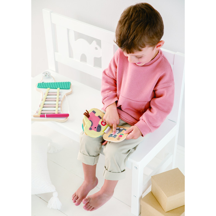 Книжка-подвеска Hape "Домашние животные" 4