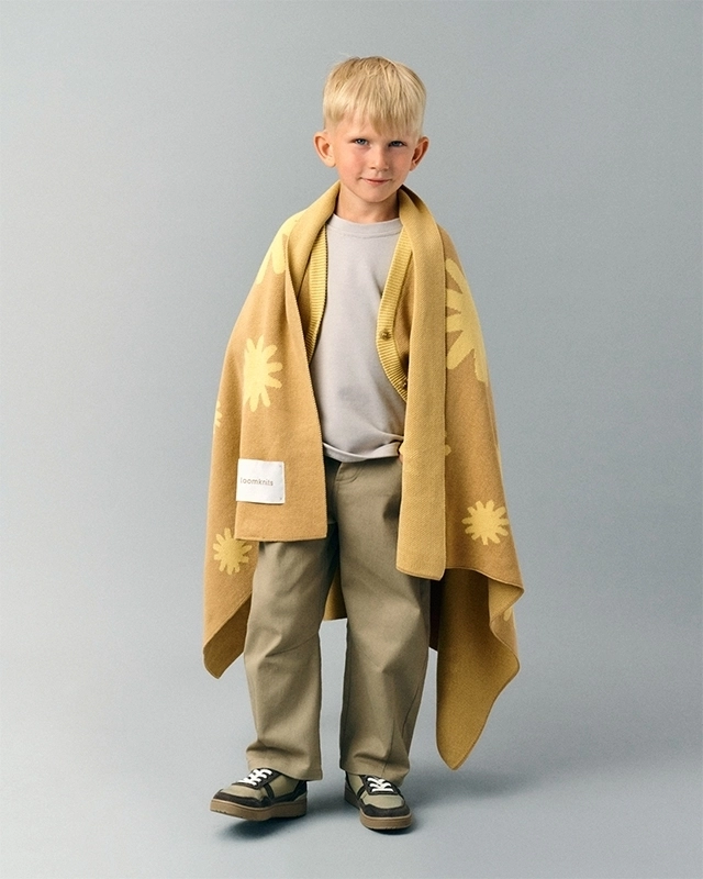 Плед детский Loomknits (80*120) корица цветы 3