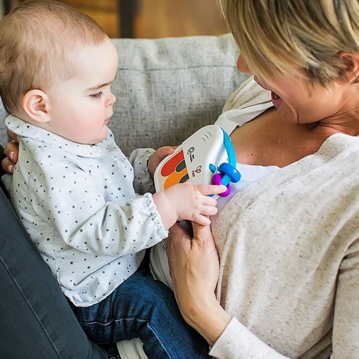 Музыкальная игрушка Hape Мини пианино "Волшебное прикосновение" 4