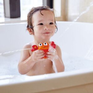 Игрушка для купания Hape брызгалки "Рыбка и краб" 7