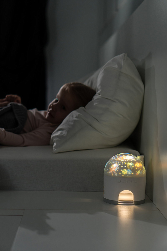 Ночник-проектор Снежный домик Roxy Kids 56