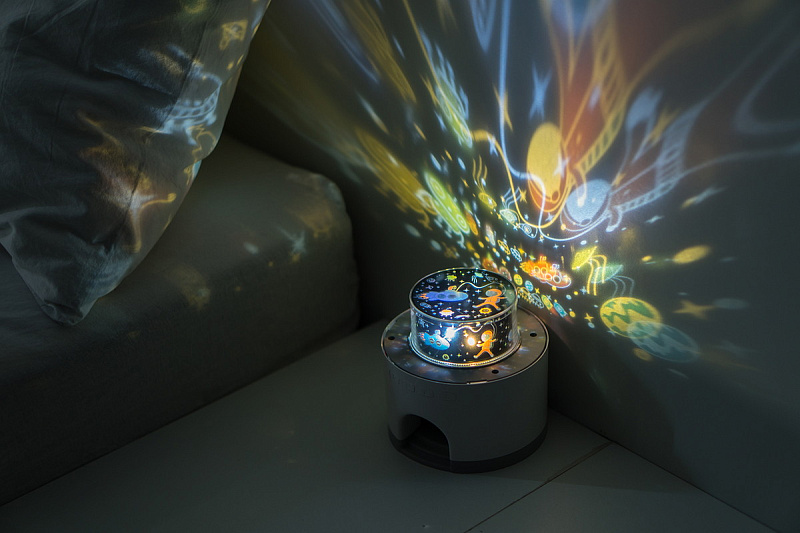 Ночник-проектор Снежный домик Roxy Kids 53