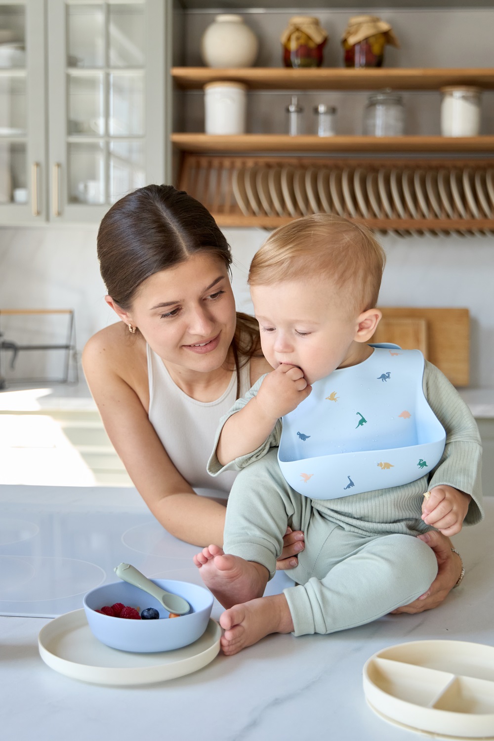 Силиконовый нагрудник Edda, Динозавры 2