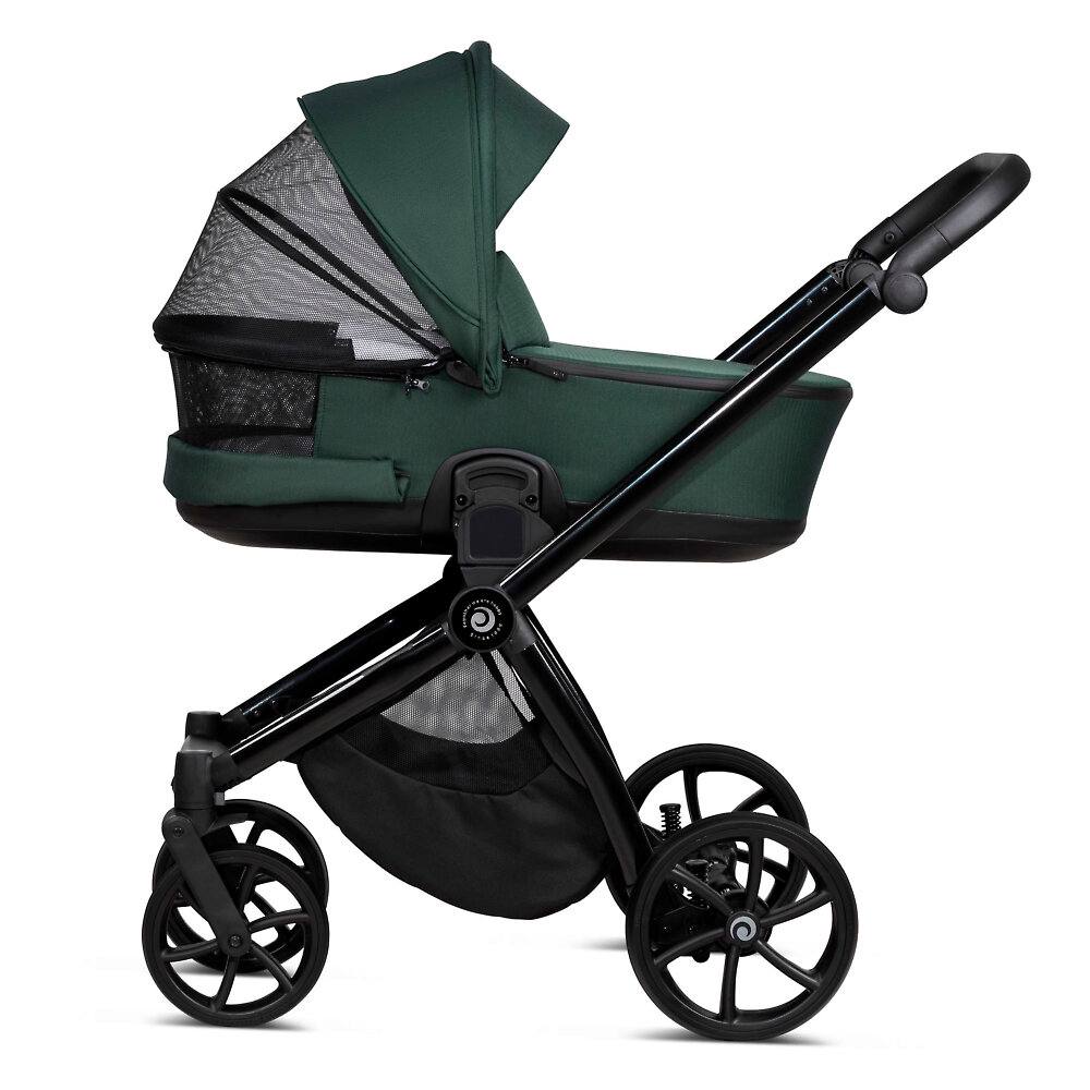 Что обязательно должно быть в коляске для весенне - летнего малыша? 5