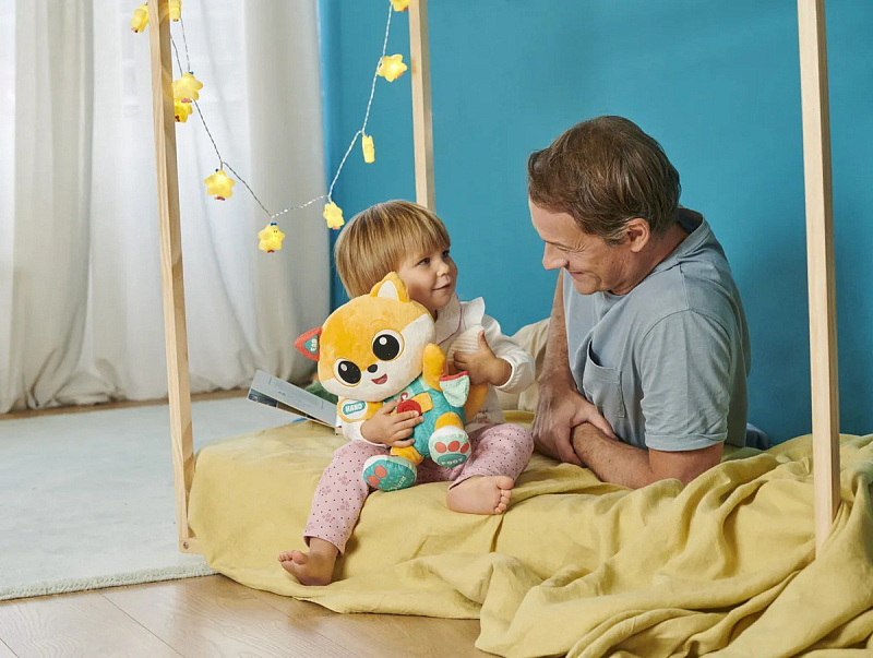 Игрушка мягкая Chicco "Говорящая лисичка" 8