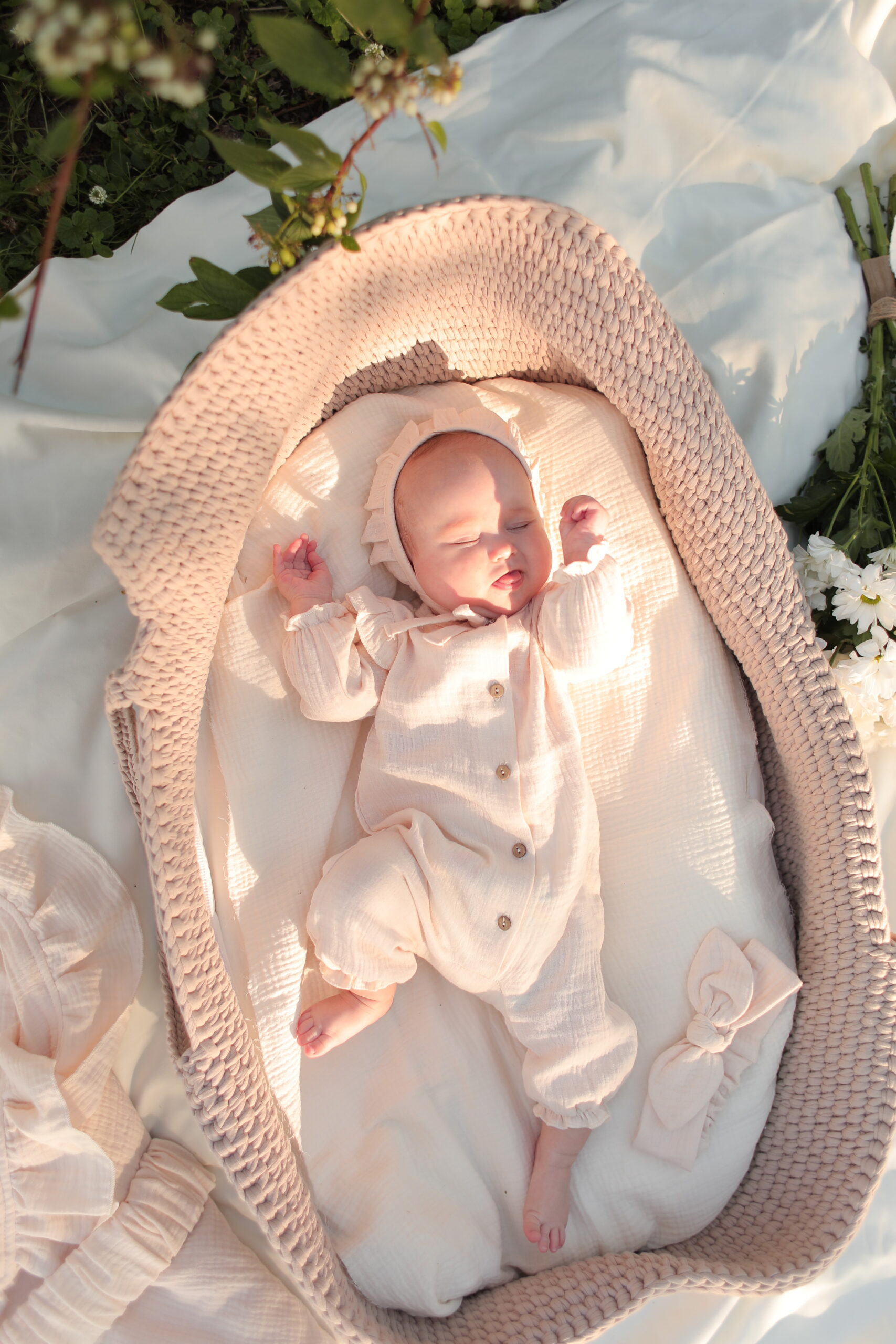 Комплект на выписку Babyedel 5 предметов для девочки, муслин 2