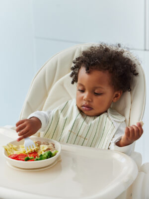 Нагрудный фартук на липучке Happy Baby, 2 шт 20