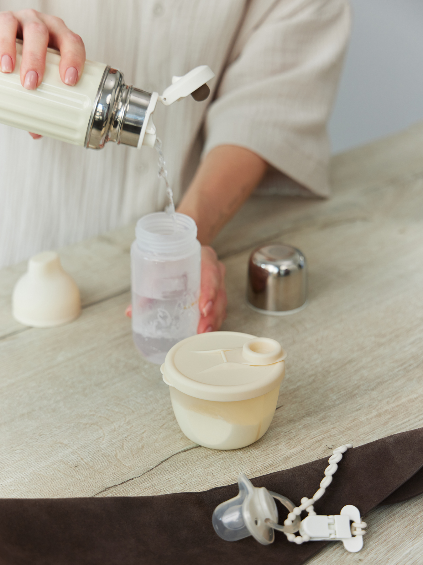 Держатель с клипсой Happy Baby 4