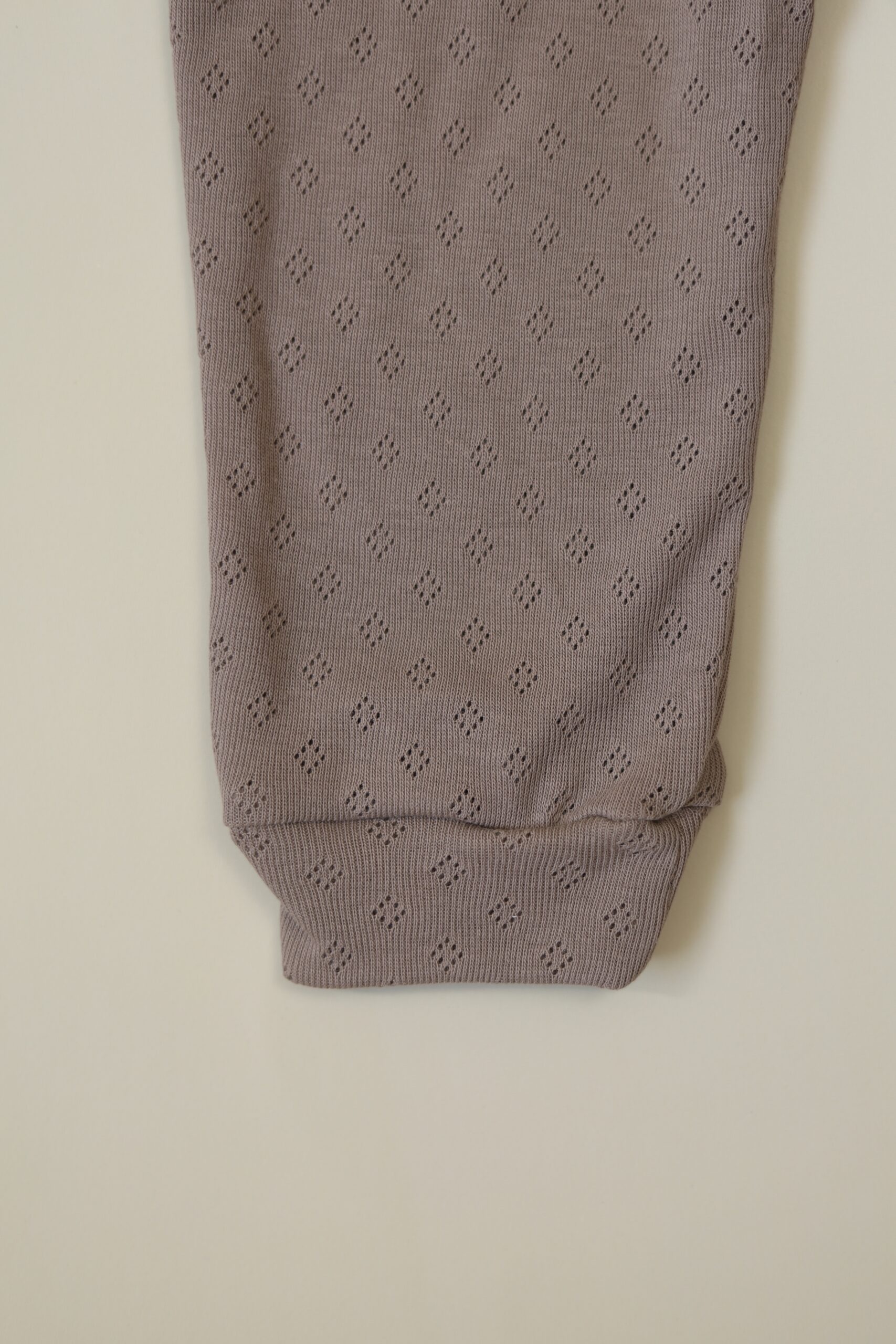 Ползунки MATUSHKIN без стоп на манжетах, швы внутрь, трансферная рибана 2