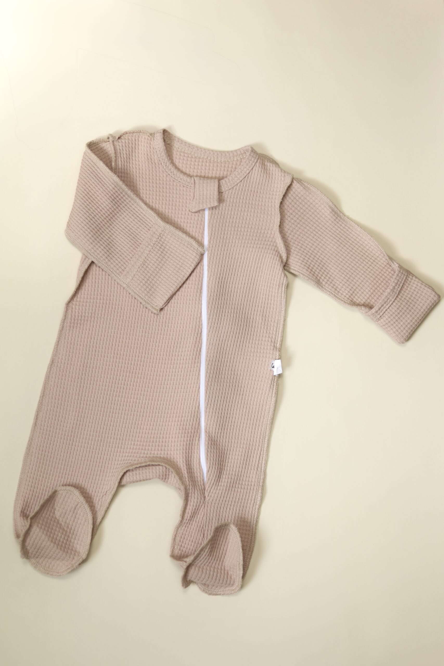 Комбинезон MATUSHKIN на молнии, рук. с отвор.,зак. ножки, швы наружу, интерлок-вафля 1