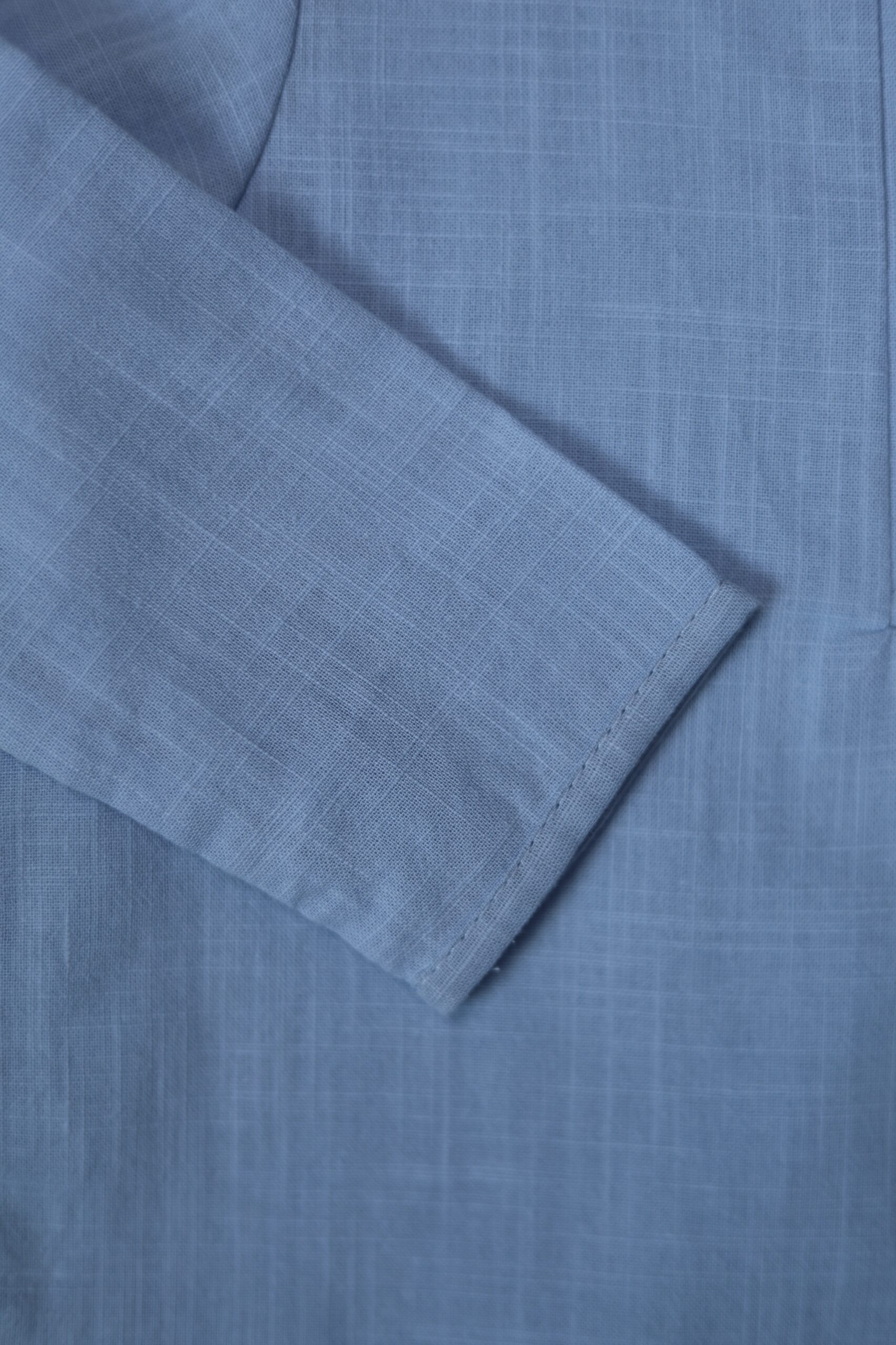 Рубашка голубая